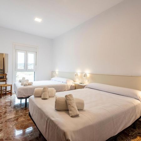 Hostal La Via Verde Sarrion Екстер'єр фото