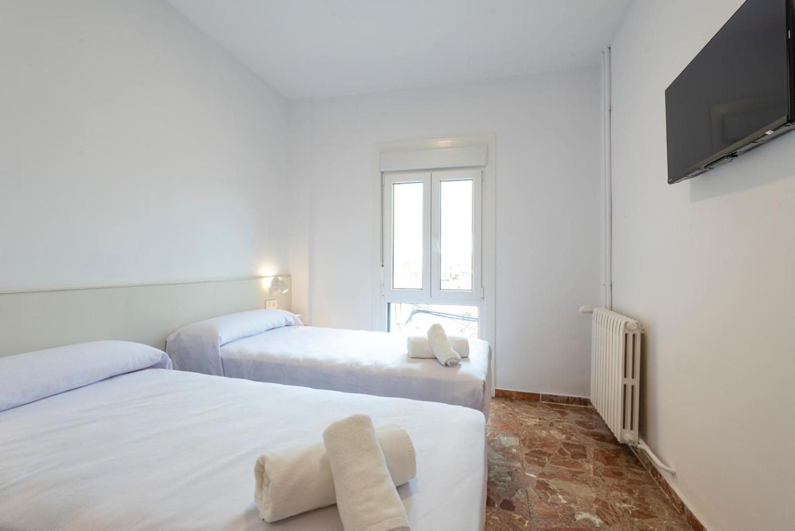Hostal La Via Verde Sarrion Екстер'єр фото